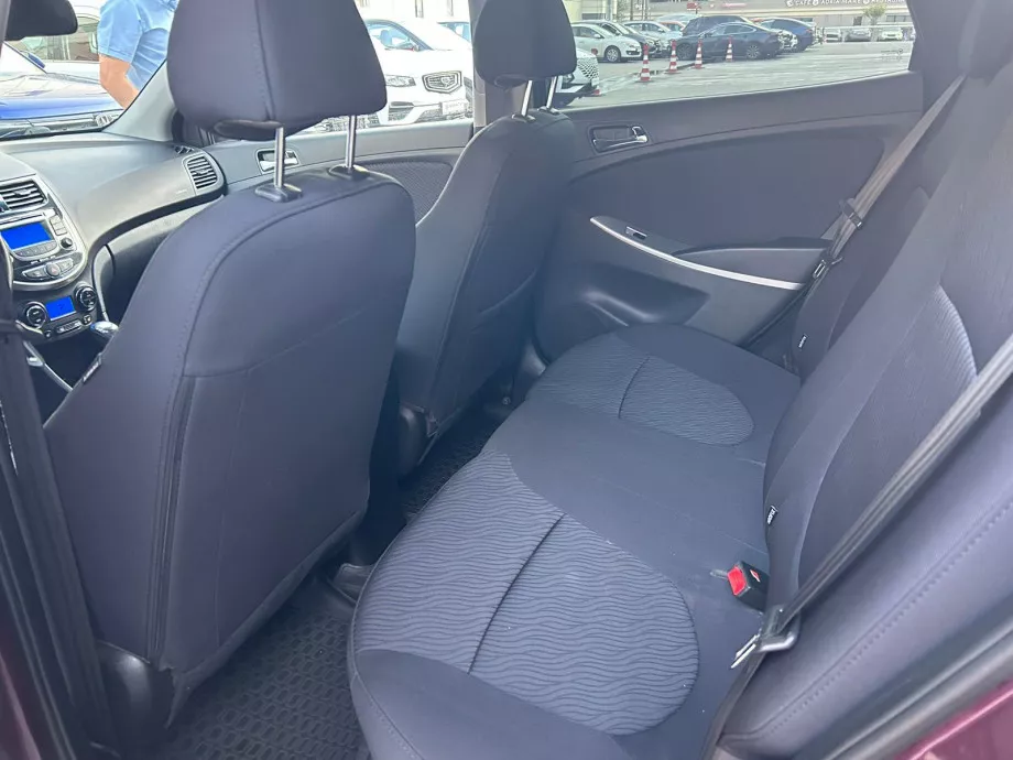 Hyundai Solaris 2012