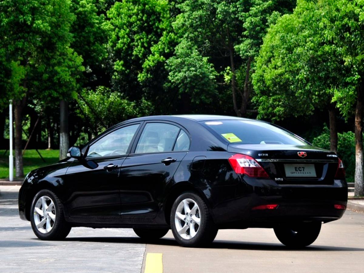 Emgrand EC7 Седан