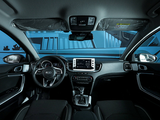 Kia Ceed SW  Black Prestige 1.6 AT 128 л.c. авт. бензин