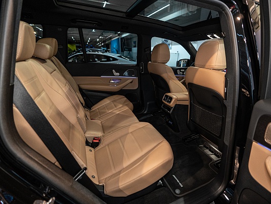 Mercedes-Benz GLS 450 4MATIC 3.0 AT Black