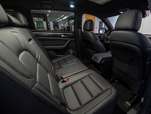 Dongfeng DFSK ix7 Premium 2.0 AT Black