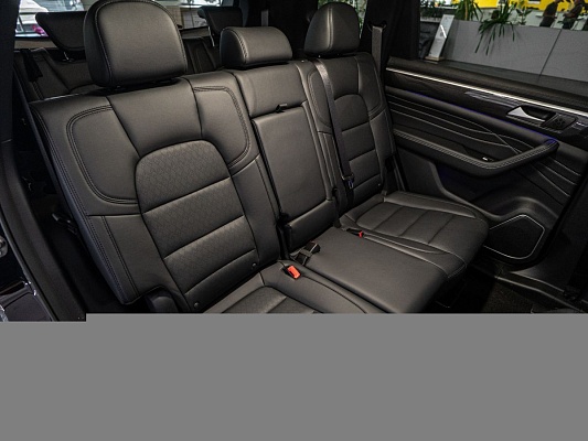 Dongfeng DFSK ix7 Premium 2.0 AT Black