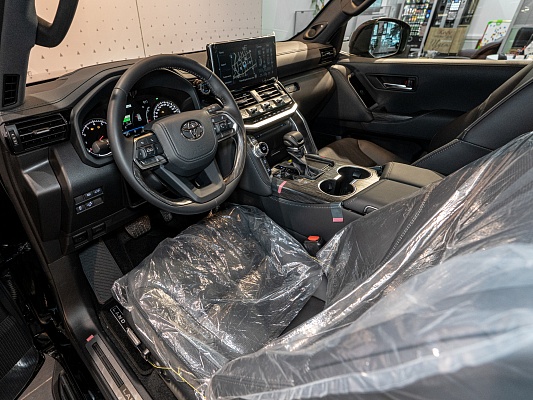 Toyota Land Cruiser 300 3.4d AT Black