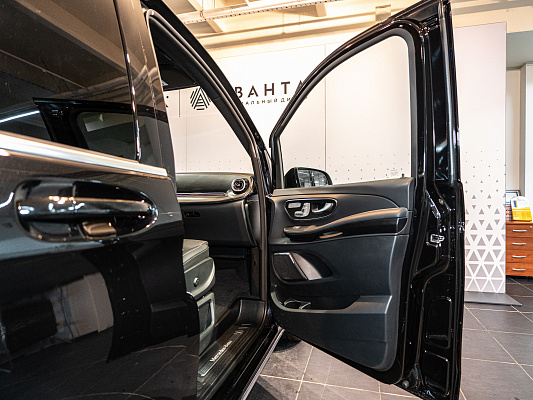 Mercedes-Benz V-class Exclusive 2.0 AT Black