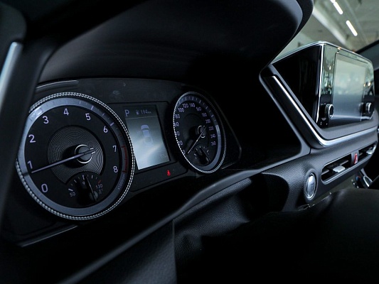 Hyundai Sonata Comfort 2.0 AT 150 л.c. авт. бензин
