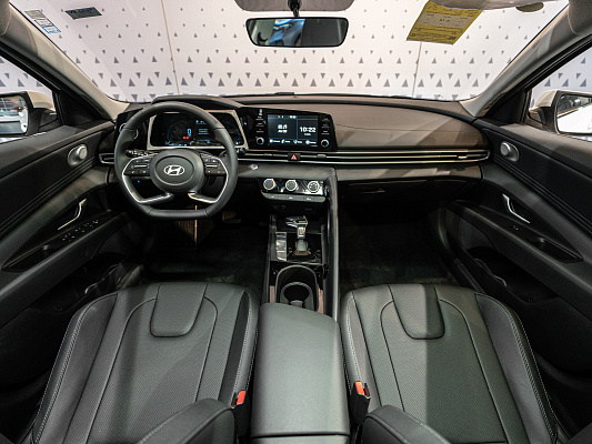 Hyundai Elantra NEW TOP 1.5 CVT White
